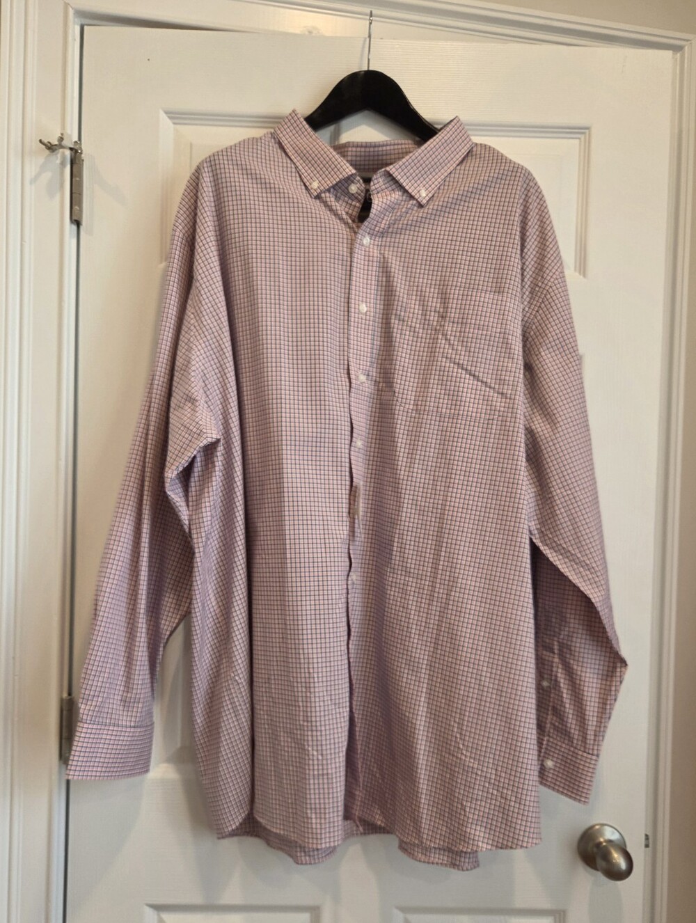 Men's Button-Down Check Shirt in Salmon Pink And Navy